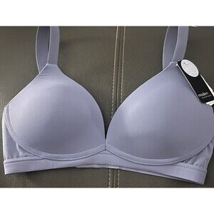 NWT Modern Movement Wireless Bra Size 32C